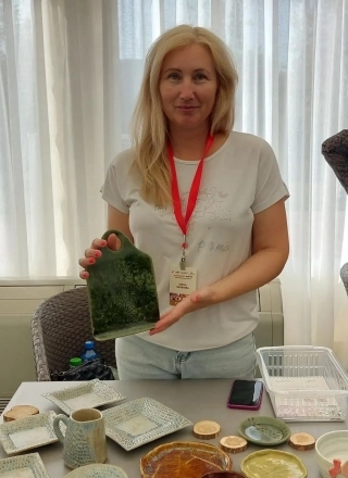 Елена после 40 лет сменила юриспруденцию на творческую мастерскую.