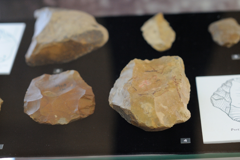 Каменные артефакты из станица Абадзехской в Адыгее.