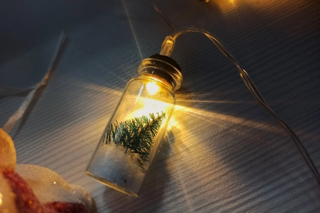 
 Топ-7 новогодних дизайнов. Как украсить ёлку и попасть в тренд 2026?    