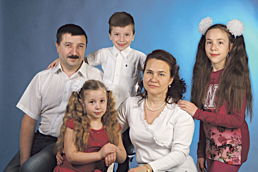 «Если бы мне сказали: вот тебе второй шанс, проживи жизнь по-новому, как захочешь, я ничего не стал бы менять!» – говорит глава дружной семьи.