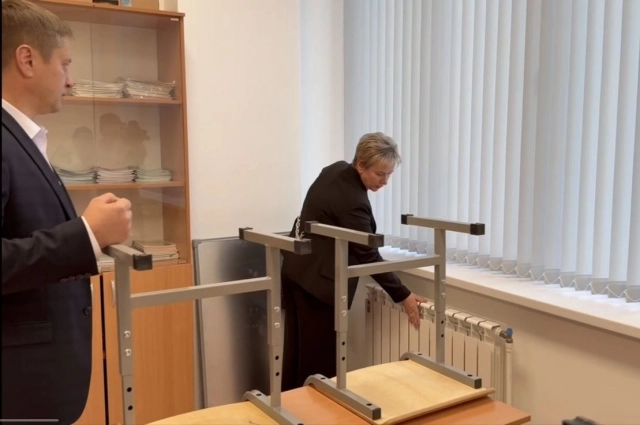 За каникулы здание полностью прогреется. 