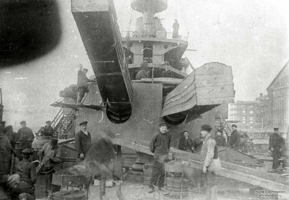 Броненосец «Орёл».