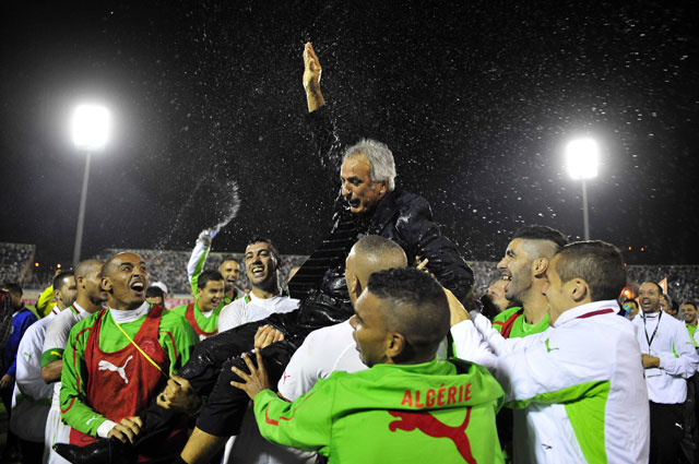 Радость кобанды Алжира после выхода на чемпионат мира