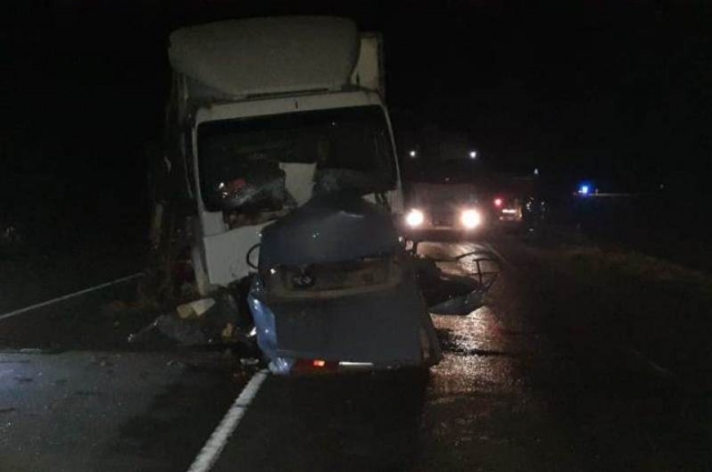 Полиция показала фото аварии на алтайской трассе, где погибли пять человек