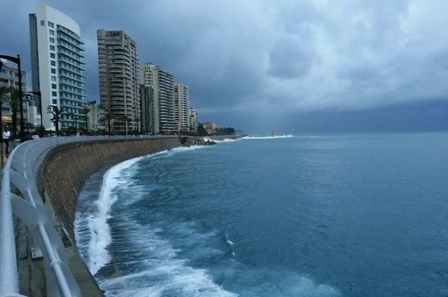 Зимой ветер с моря приносит в Бейрут холод.