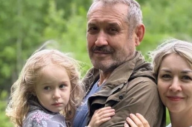 Сергей, Ирина и пятилетняя Арина Усольцевы пропали, не оставив следов.