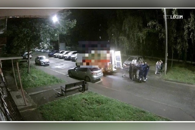 Пострадавших госпитализировали на скорой.