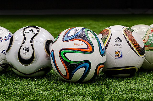 Мячи трех последних Чемпионатов мира