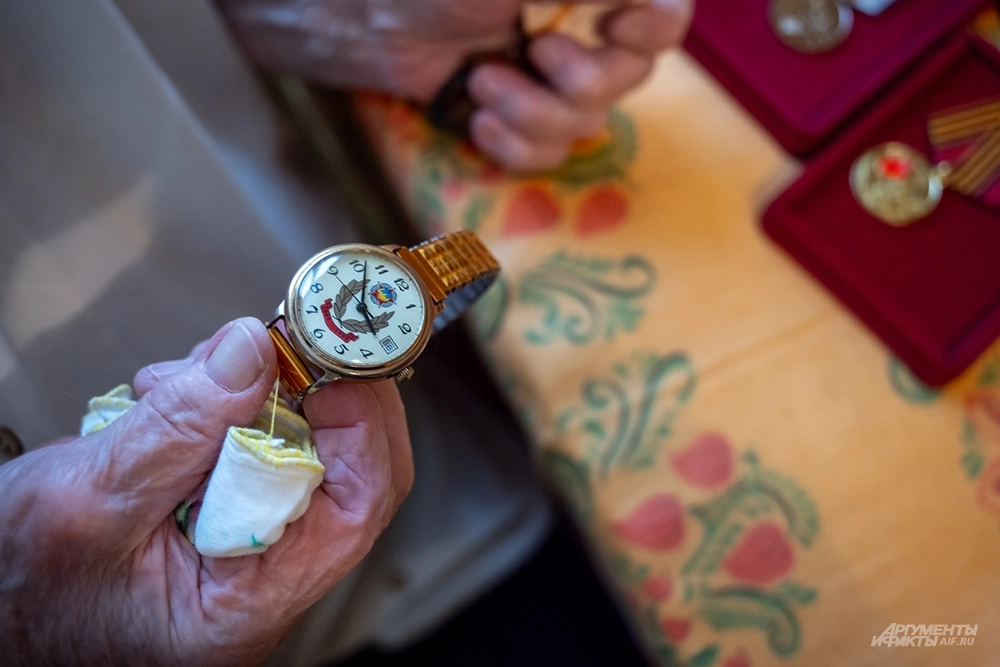 Наградные часы.