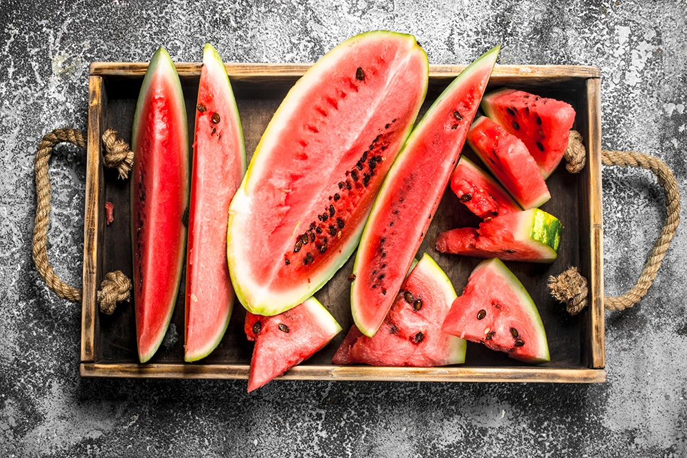 
        Летние диеты и сезонные продукты. Что есть в жару и как похудеть с пользой    