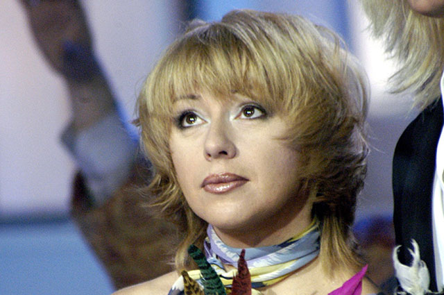 Алена Апина.