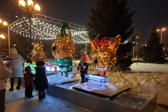 Улицы Иркутска накануне Нового года. 