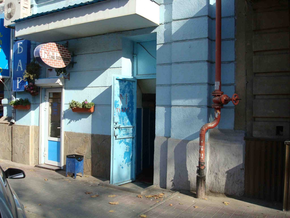 Туалет на Газетном в 2008 году.