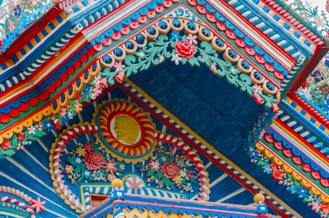 Там стоит сказочный терем. Как один человек прославил небольшое село Кунара