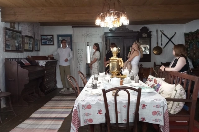 В одном из куреней донского казачества.