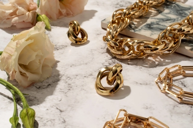 Кольца в мороз лучше оставить дома. 