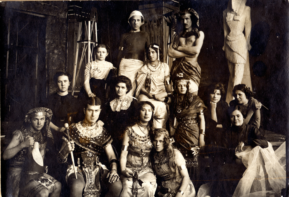 Египетский бал в Казанской художественной школе. 1913 год.