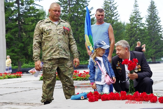 Бывшие солдаты ВДВ воспитывают подрастающее поколение патриотами.