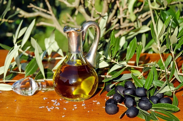 Нерафинированное оливковое масло.