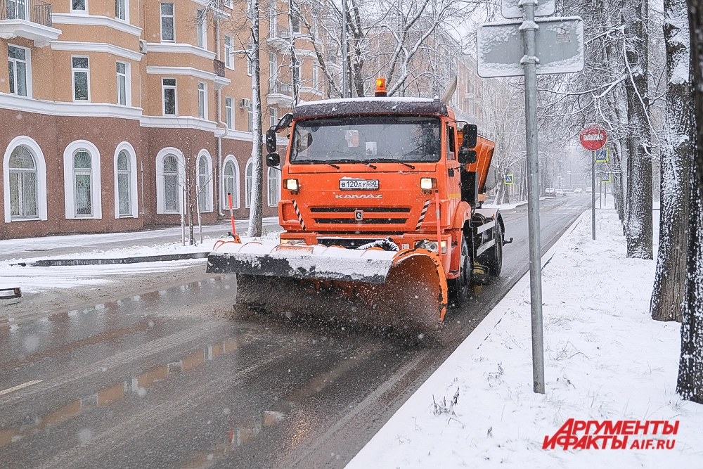 12 декабря в Перми стали замечать коммунальные грузовики