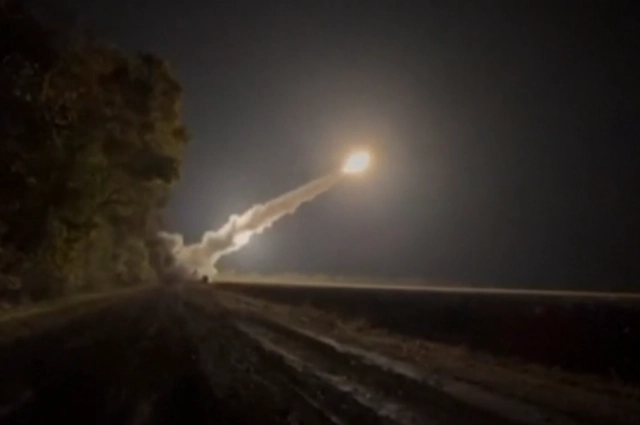 Удар ракеты «Орешник».