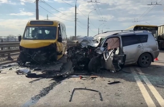 Удар был очень сильным.