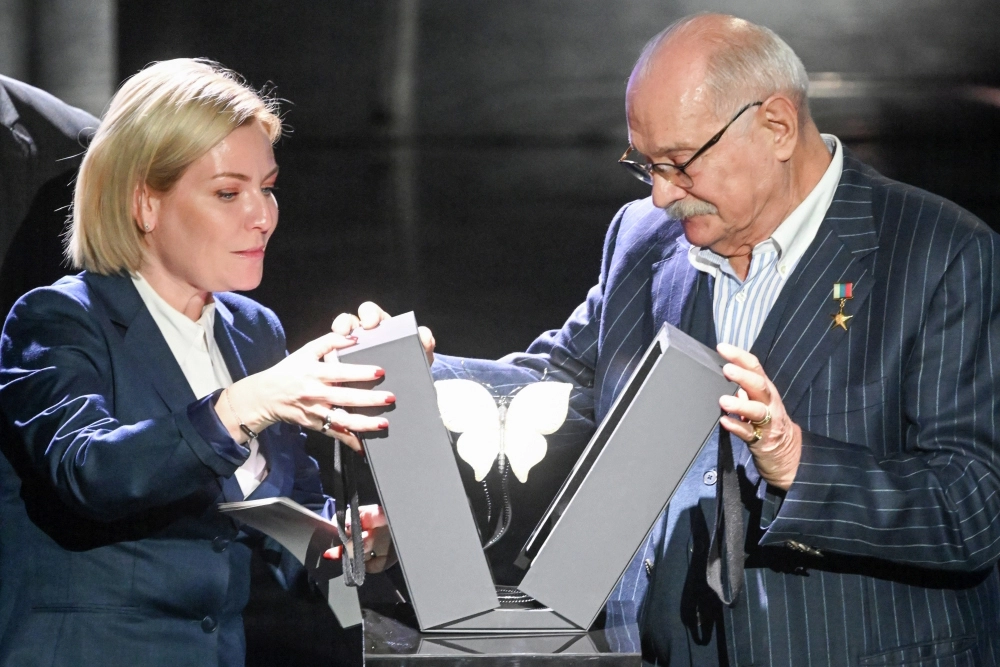 Министр культуры РФ&nbsp;Ольга Любимова и&nbsp;президент Московского международного кинофестиваля, председатель Союза кинематографистов России, режиссер Никита Михалков на&nbsp;презентации Евразийской академии кинематографических искусств и&nbsp;Открытой евразийской кинопремии «Бриллиантовая бабочка».