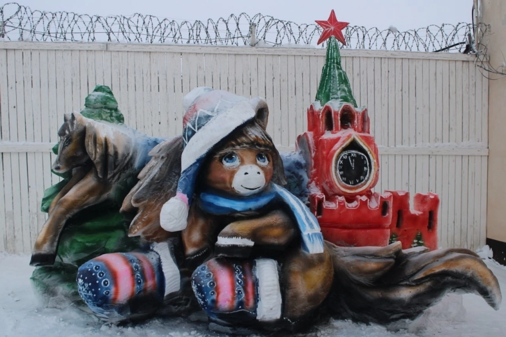 Трудно поверить, что это скульптура из снега.