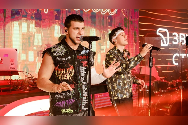 Певцы заявили, что они сами оказались обманутыми.