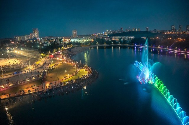 фонтан кашкадан