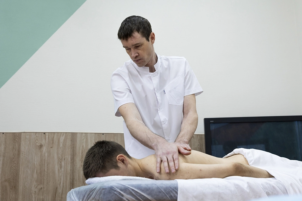 Максим Козин.