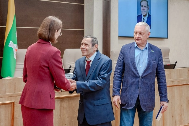 Гордума провела церемонию вручения Почетных знаков «Гордость Екатеринбурга»