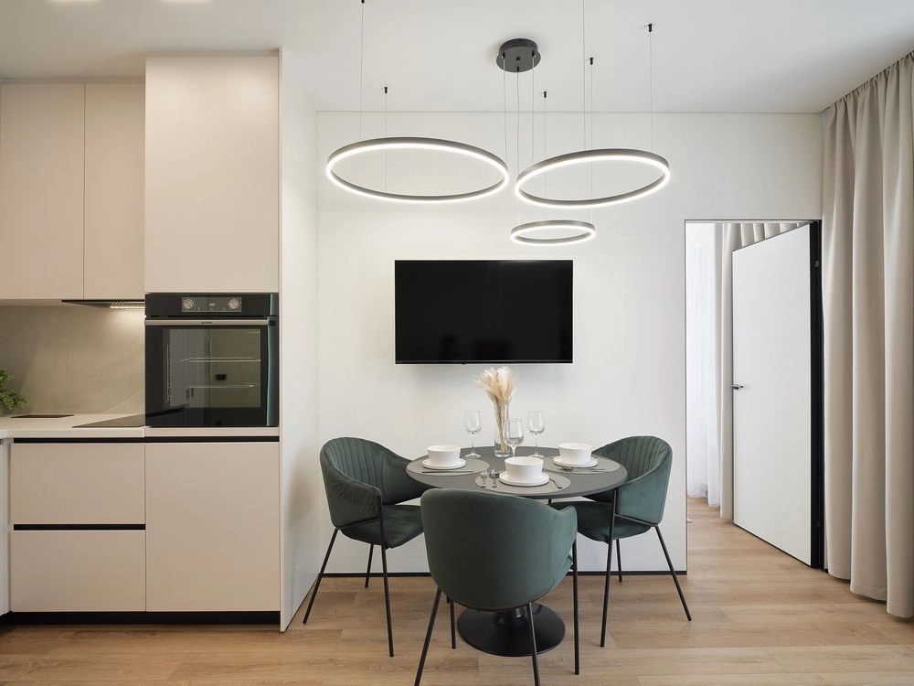 Интерьер семейных квартир в зеленом квартале 