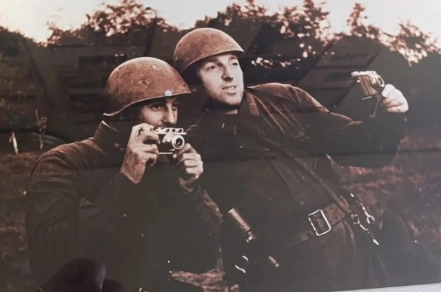 Трахтенберг и Бродский-старший на фронте.