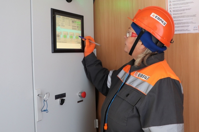 Для контроля и управления газоотсасывающей установкой на шахте Распадская действует автоматизированная цифровая  система.