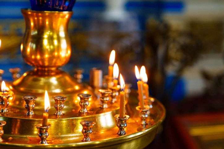 Сходите в храм.