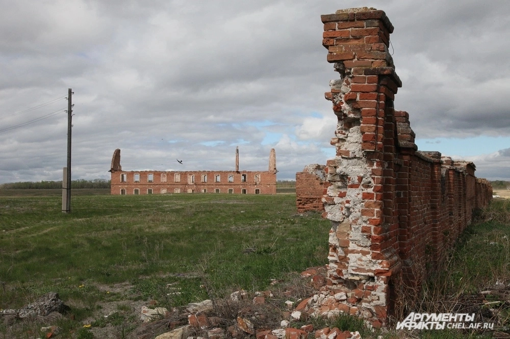 Многие покинули заражённую территорию ещё в советские годы.