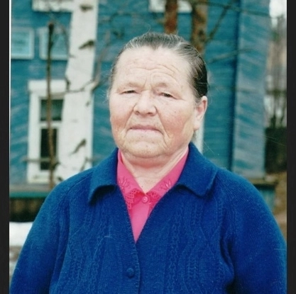 Не раз избиралась депутатом местного совета.