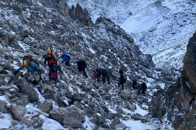 Маршрут на Мунку-Сардык относится к альпинистскому уровня 1Б.