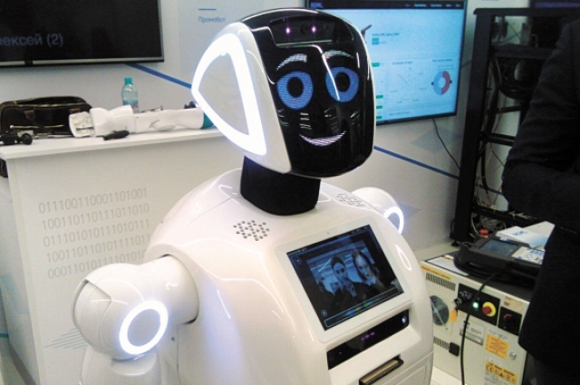 Из робота-снегоуборщика, представленного на УМНИКе, вырос востребованный во всем мире робот.бованный во в