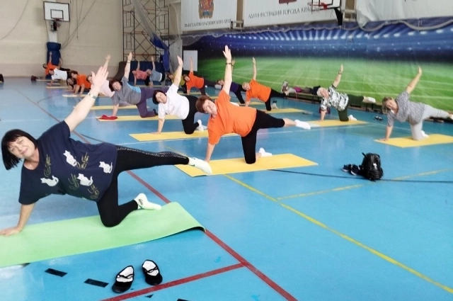 В группы здоровья ходит больше женщин.