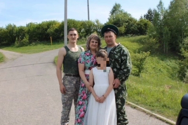 Семья Васильевых - Никита с родителями.