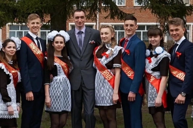 Никита на школьном выпускном.