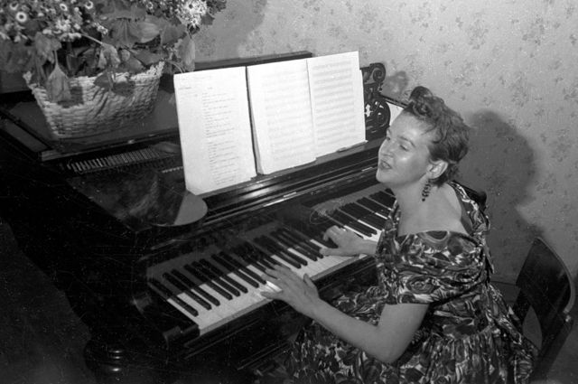 Людмила Лядова. 1957 г.