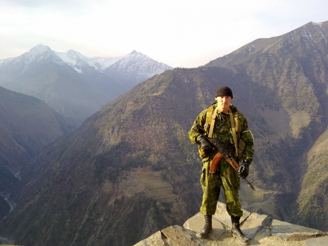 Службу в Чечне Константин вспоминает неохотно, предпочитает не говорить об этом