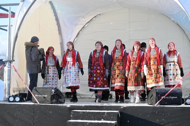 Нам всем важно, чтобы в работе Дома и национальных объединений принимала участие молодёжь. 