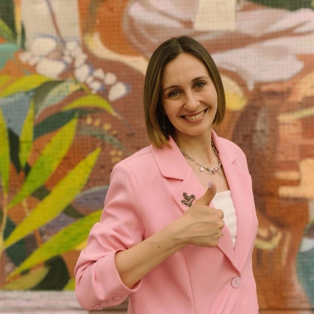 Екатерина изучает насекомых, чтобы создать более эффективные способы борьбы с насекомыми вредителями.