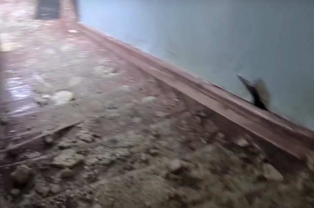 Дом относится к старому фонду. 