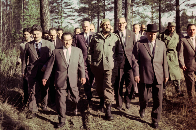Фидель Кастро в сибирской тайге. Май 1963 г.