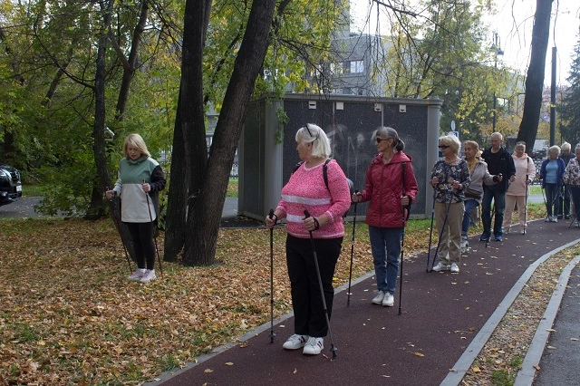 ВИЗ-Сталь и ВИЗ поздравили ветеранов с Днем пожилого человека